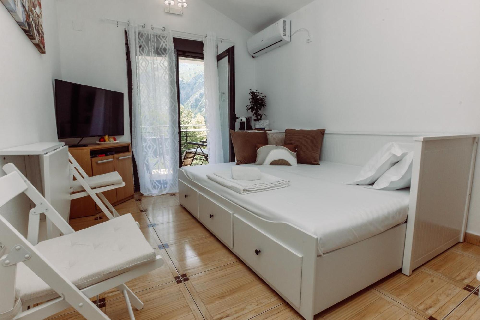 Zoi Apartment โกตอร์ ภายนอก รูปภาพ
